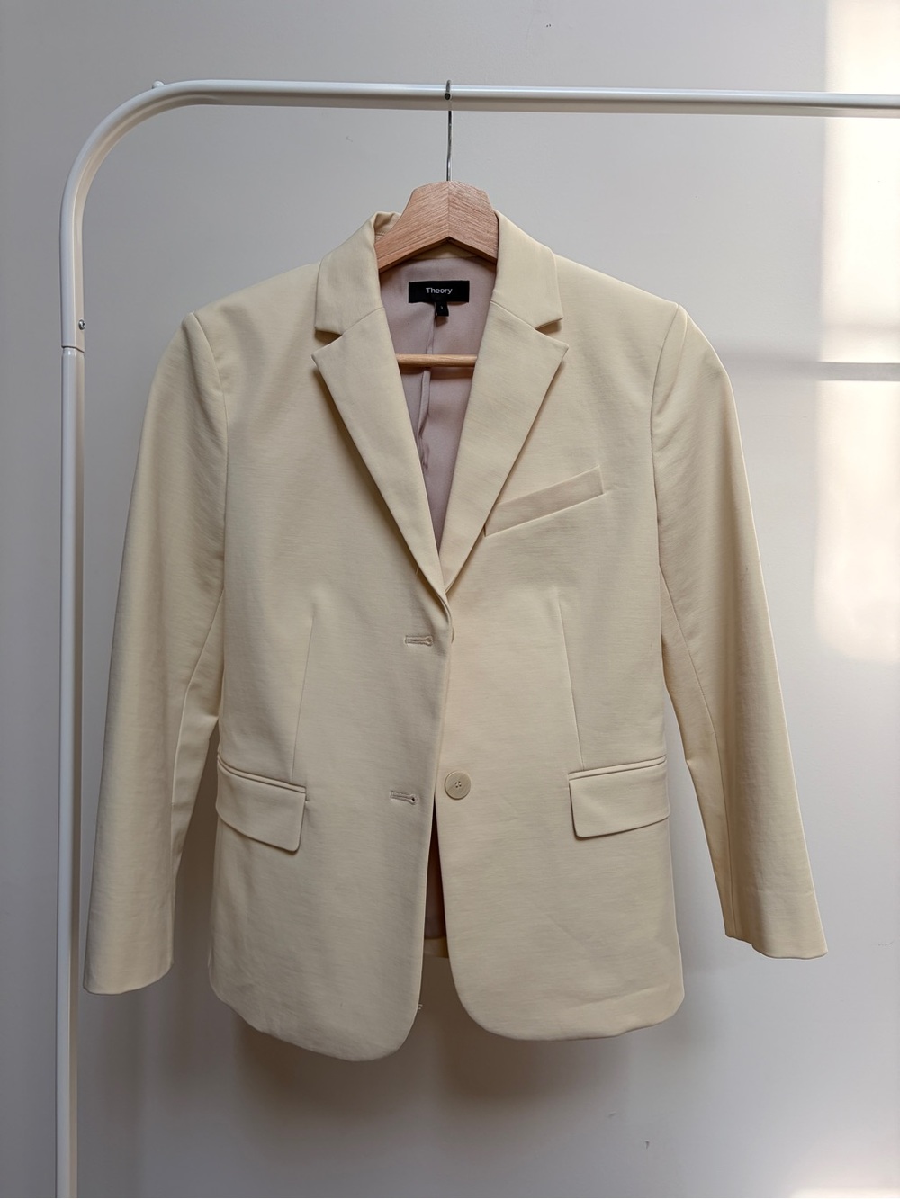 Theory Women's Ivory Tailored Blazer Size 4